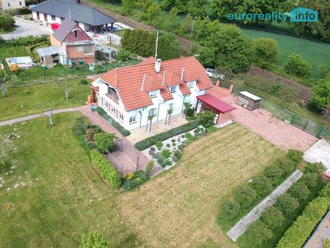 Prodej rodinného domu, Šťáhlavy, K Bažantnici, 160 m2