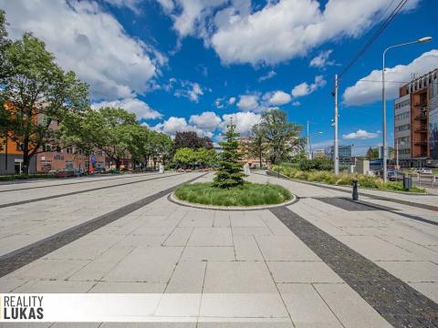 Pronájem obchodního prostoru, Ostrava, 28. října, 113 m2