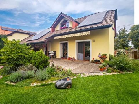 Prodej rodinného domu, Lhota pod Libčany, 200 m2