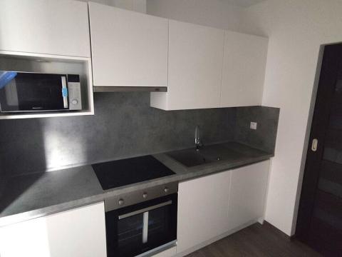 Pronájem bytu 2+kk, Strakonice - Strakonice II, Bezděkovská, 64 m2