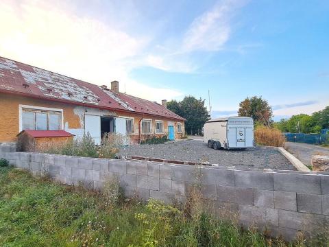 Pronájem výrobních prostor, Červený Újezd, 100 m2