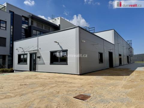 Pronájem skladu, Zlín, Bartošova, 245 m2