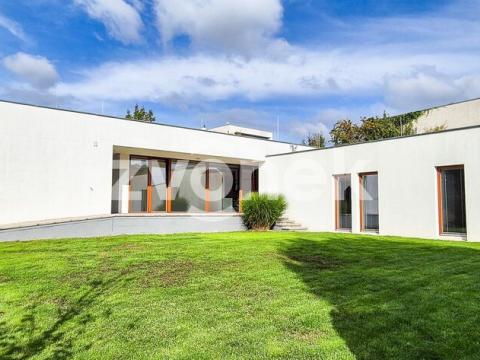 Pronájem rodinného domu, Zlín - Příluky, Nebeská, 170 m2