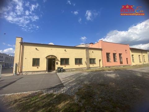 Pronájem skladu, Česká Skalice, Křenkova, 4200 m2