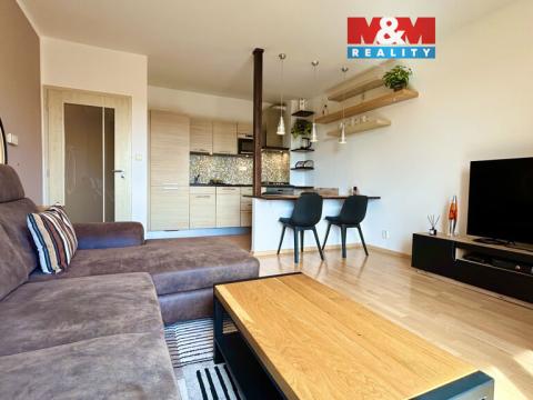 Pronájem bytu 2+kk, Praha - Dubeč, Winklerova, 43 m2