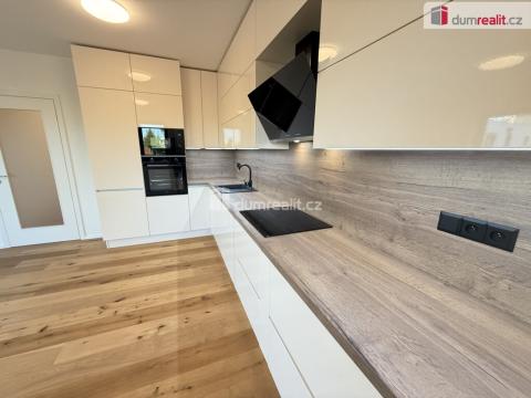 Pronájem bytu 2+kk, Praha - Zličín, Strážovická, 61 m2
