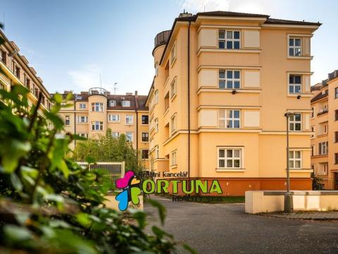 Prodej bytu 3+kk, České Budějovice - České Budějovice 3, Fr. Hrubína, 81 m2