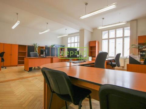 Pronájem kanceláře, Brno, Zelný trh, 55 m2