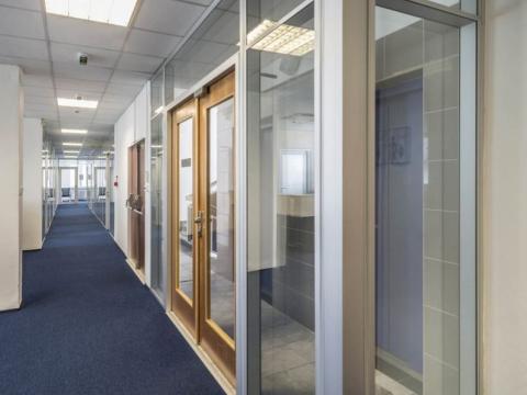 Pronájem kanceláře, Olomouc - Hodolany, tř. Kosmonautů, 300 m2