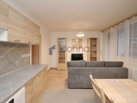 Pronájem bytu 3+kk, Praha, Sládkovičova, 58 m2