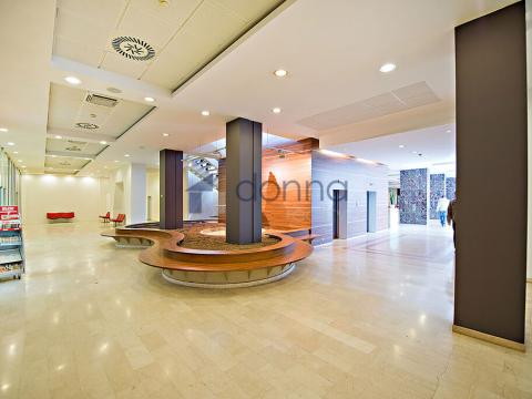Pronájem kanceláře, Praha, Kodaňská, 152 m2