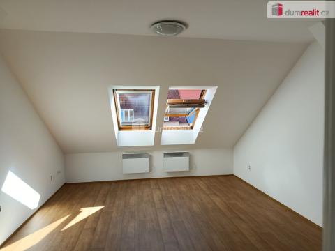 Pronájem bytu 1+kk, Praha - Strašnice, Za poštou, 25 m2