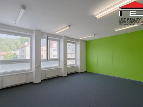 Pronájem kanceláře, Brno, Kroftova, 59 m2