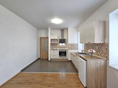 Pronájem bytu 2+kk, Kralupy nad Vltavou - Lobeček, Cesta brigádníků, 40 m2
