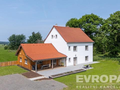 Prodej rodinného domu, Spálené Poříčí, 210 m2
