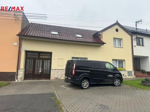 Prodej rodinného domu, Roštění, 450 m2