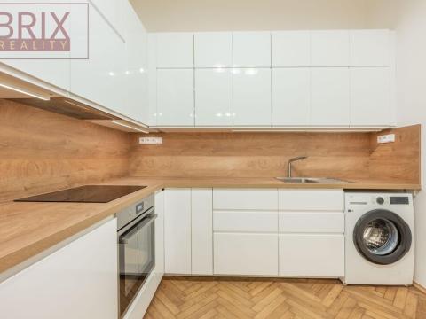 Pronájem bytu 2+1, Praha - Smíchov, Štefánikova, 67 m2