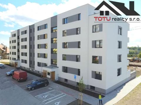 Pronájem bytu 1+kk, Jaroměř, Josefa Šímy, 43 m2