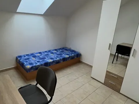 Pronájem pokoje, Pardubice, generála Svobody, 18 m2