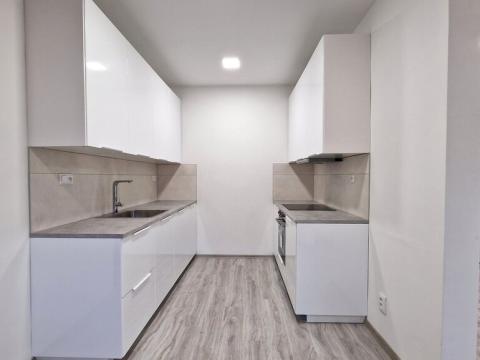 Pronájem bytu 3+1, Křešice, Kolonie, 65 m2