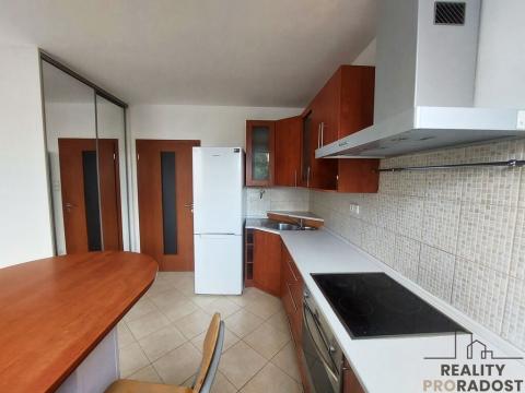 Pronájem bytu 1+kk, Úvaly, nám. Svobody, 30 m2