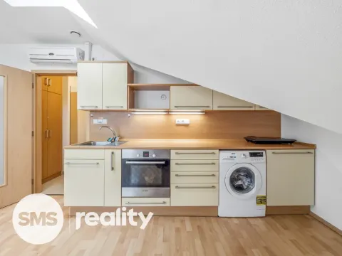 Pronájem bytu 1+kk, Humpolec, Hálkova, 29 m2