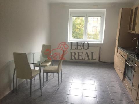 Pronájem bytu 2+1, Kladno, Moskevská, 54 m2