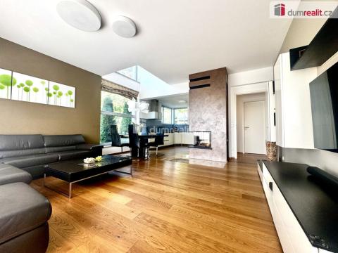 Pronájem rodinného domu, Králův Dvůr, Nad Máchovnou, 192 m2