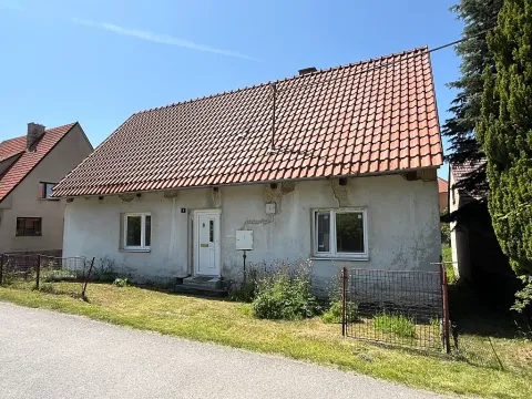 Prodej rodinného domu, Černovice, 244 m2