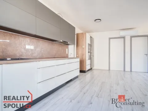 Prodej bytu 4+kk, České Budějovice - České Budějovice 3, Nádražní, 84 m2