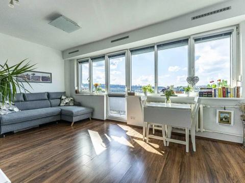 Prodej bytu 2+kk, Praha - Dejvice, Evropská, 47 m2