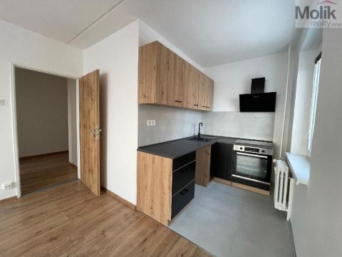 Pronájem bytu 2+kk, Most, Okružní, 41 m2