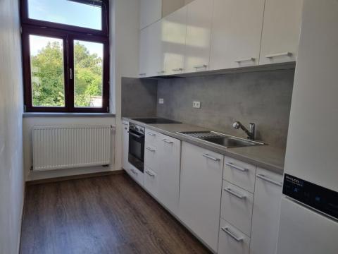Pronájem bytu 1+1, Hradec Králové - Pražské Předměstí, Pavla Hanuše, 38 m2