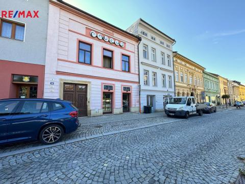 Pronájem obchodního prostoru, Šternberk, Hlavní náměstí, 58 m2