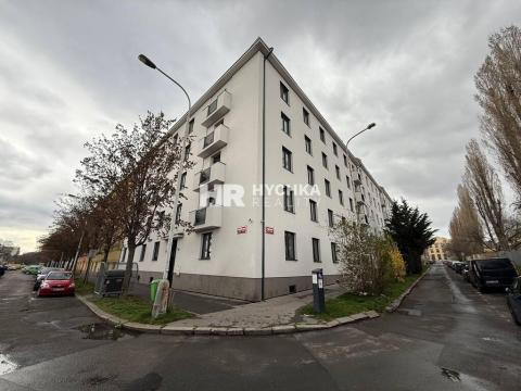 Pronájem bytu 2+1, Praha - Vysočany, U vysočanského pivovaru, 60 m2