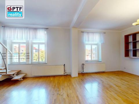 Pronájem bytu 4+1, Plzeň, Plzenecká, 175 m2