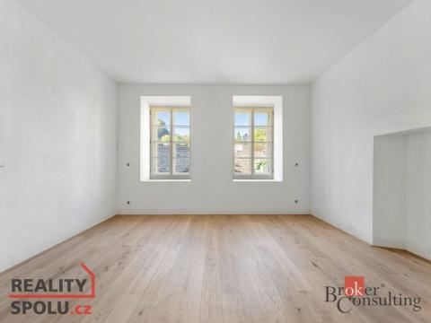 Prodej bytu 2+kk, Jince, Slavíkova, 70 m2