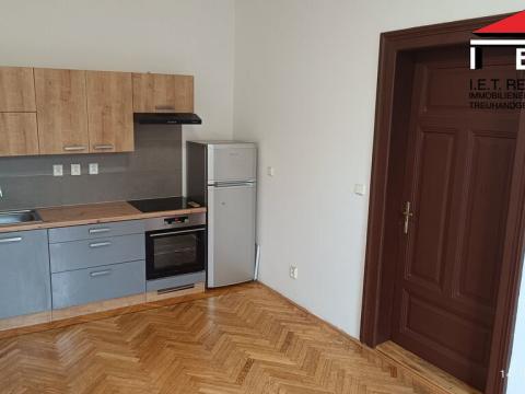 Pronájem bytu 2+kk, Ostrava, Nádražní, 52 m2