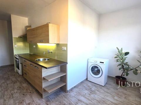 Pronájem bytu 2+1, Protivín, B. Němcové, 58 m2