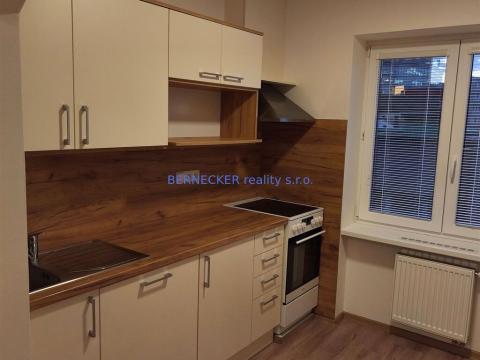 Pronájem bytu 3+kk, Hradec Králové, S. K. Neumanna, 82 m2