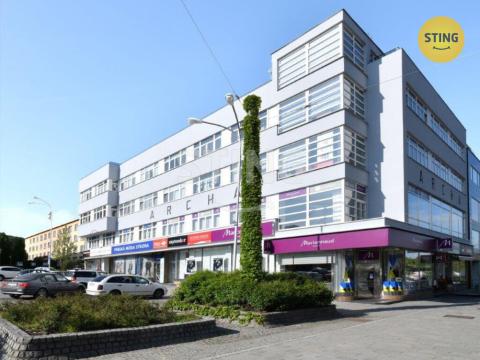 Pronájem kanceláře, Zlín, třída Tomáše Bati, 108 m2