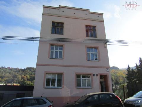 Prodej bytu 2+1, Trmice, 71 m2