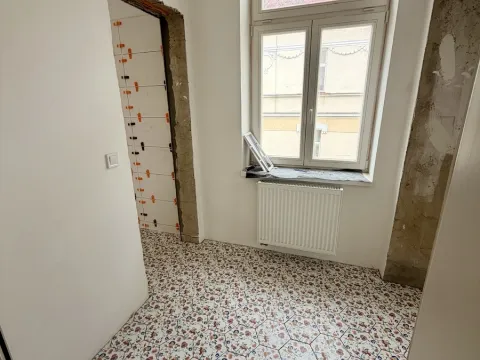 Prodej bytu 1+kk, Mariánské Lázně, Hlavní třída, 31 m2