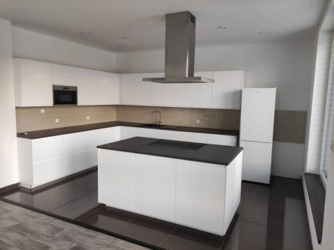 Pronájem bytu 2+kk, Čáslav - Čáslav-Nové Město, Boženy Němcové, 84 m2