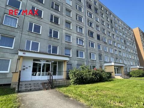 Pronájem bytu 1+kk, Kladno, Vít. Nezvala, 33 m2