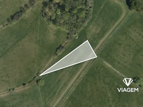 Prodej podílu pole, Jaroměř, 688 m2