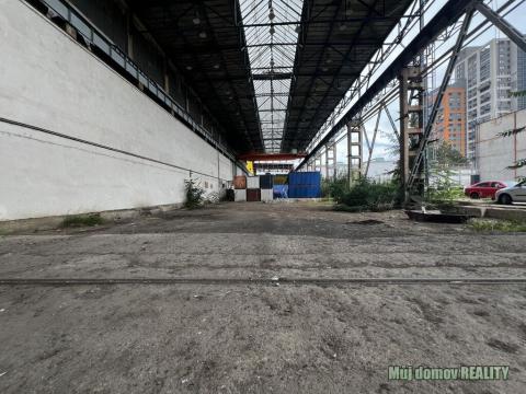 Pronájem komerčního pozemku, Praha - Vysočany, Lisabonská, 1900 m2