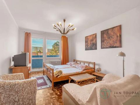 Prodej bytu 1+kk, Hradec Králové, Brožíkova, 35 m2