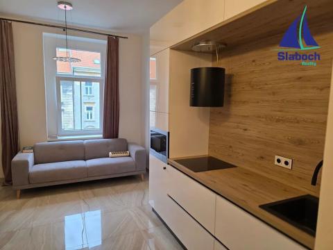 Prodej bytu 2+kk, Praha - Vysočany, Spojovací, 50 m2