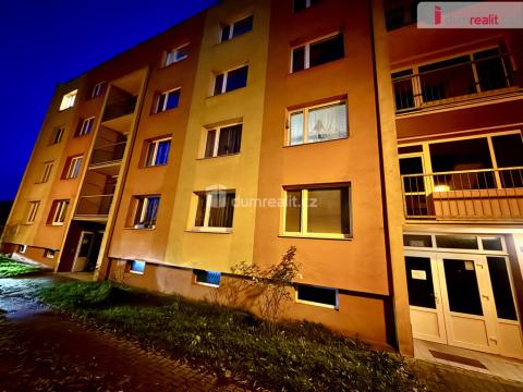 Pronájem bytu 1+1, Jílové - Martiněves, E. Krásnohorské, 36 m2